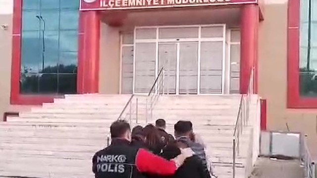 Manisa'da 4 bin 396 sentetik hap ele geçirildi; 4 tutuklama