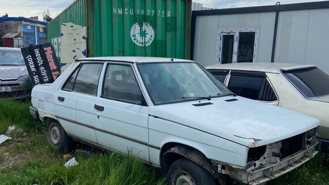 Eskişehir'de otomobil hırsızlığı
Çalınan otomobil bulundu, yakalanan 4 zanlıdan 1'i tutuklandı