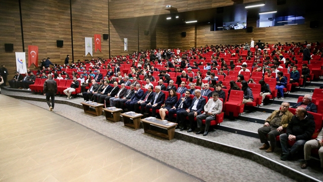 Kocaeli'de sanayiciler ve öğrenciler istihdam fuarında buluştu