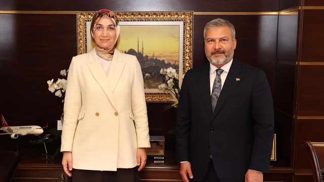 Rektör Adıgüzel'den Bakan Yardımcısı Kübra Güran Yiğitbaşı'na ziyaret