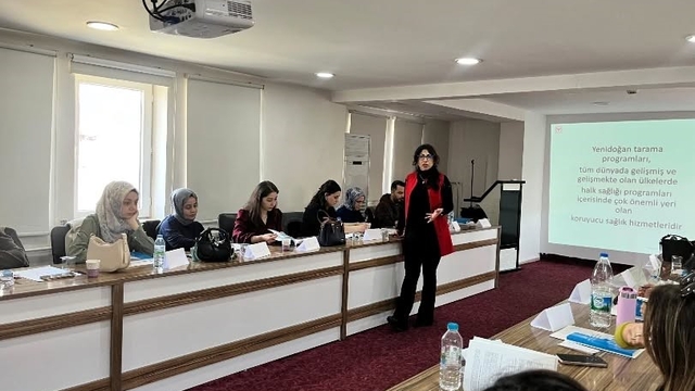 Niğde'de Temel Yenidoğan Bakım Eğitimi düzenlendi