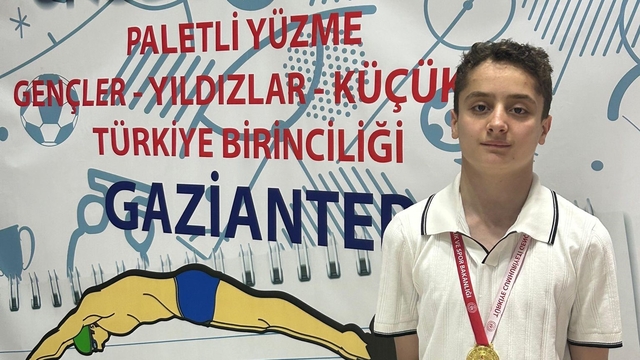Elazığlı sporcu yüzmede Türkiye şampiyonu oldu