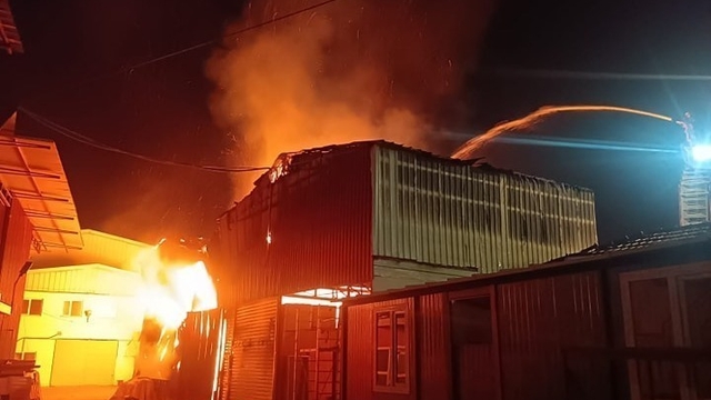 İmalathanesi kundaklanan iş adamı yargılama sürecinin uzatılmasına tepki gösterdi
