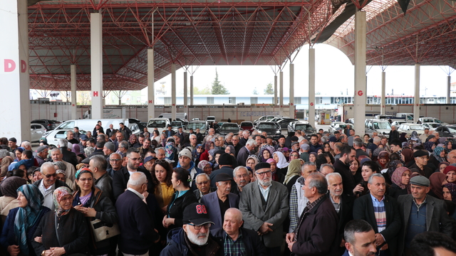 Burdur'da hacı adayları kutsal topraklara uğurlandı
