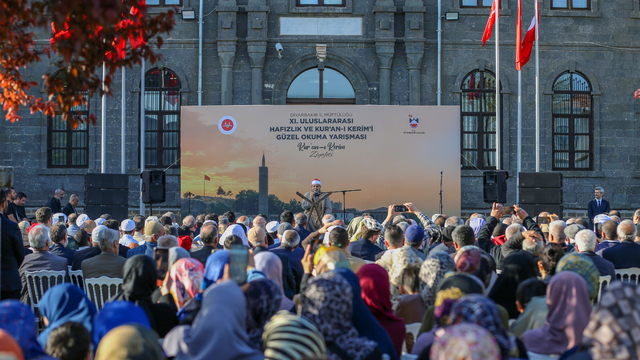 Diyarbakır'daki tarihi İçkale'de "Kur'an-ı Kerim Ziyafeti" gerçekleştirildi