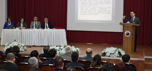 Sinop'ta "Kamu Yönetiminde Güncel Konular" paneli