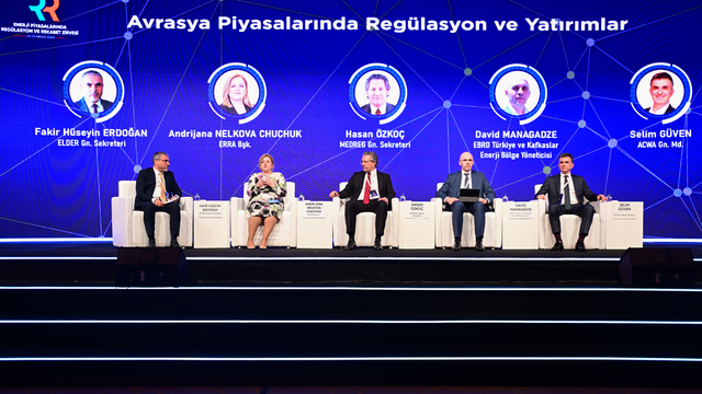 Antalya'da "Avrasya Piyasalarında Regülasyon ve Yatırımlar" paneli düzenlendi