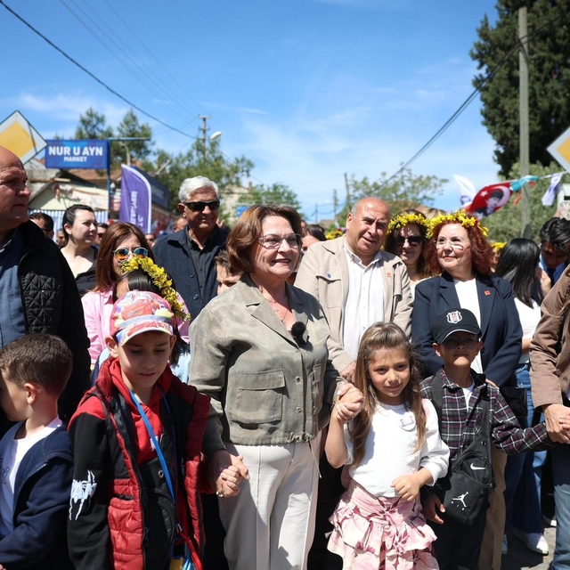 Didim'de 2. Ege Lezzetleri Festivali zengin tatlarıyla başladı