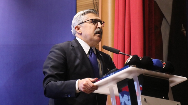 AK Parti Genel Başkan Yardımcısı Yayman: "Yenilen pehlivan güreşe doymazmış"
"Ara seçim ve erken seçim bizim defterimizde yazmaz"