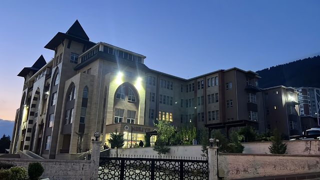Ezgi Apartmanı davasına devam edildi
Avukat Şen: "Bir an önce adaletin yerini bulacağına inanıyoruz"