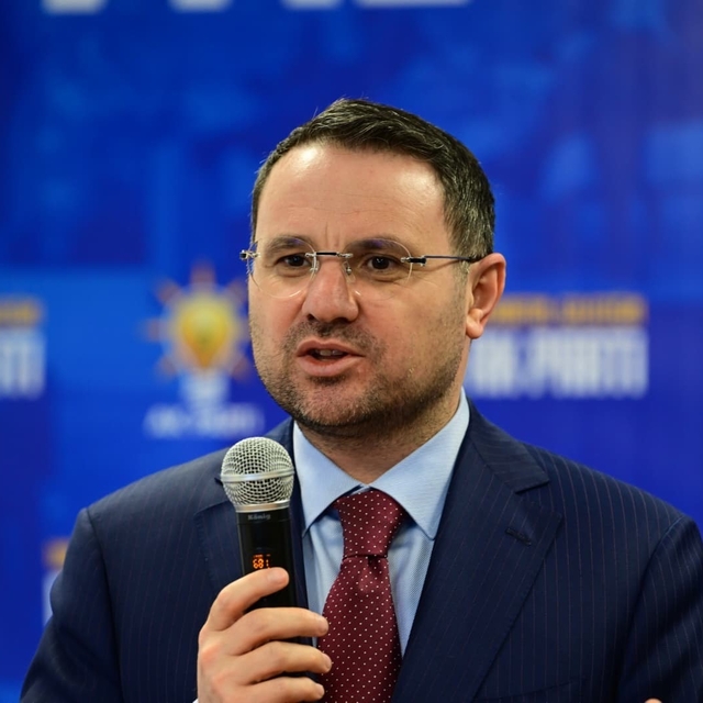 Bakan Gürlek: "AK Parti dava partisidir, gönül partisidir"