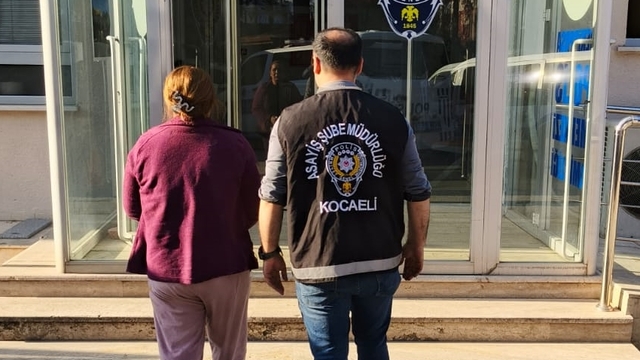 Kocaeli'de firari hükümlü saklandığı evdeki gizli bölmede yakalandı