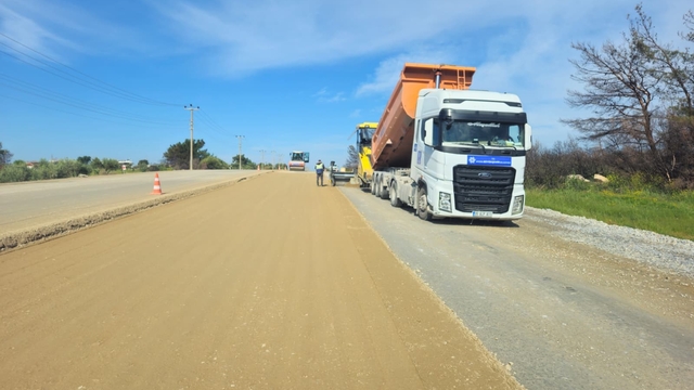 Aydın'da 17 ilçede eş zamanlı yol seferberliği