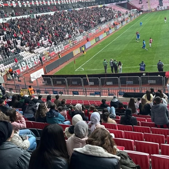Bilecik'te koruma altındaki çocuklar maç heyecanı yaşadı