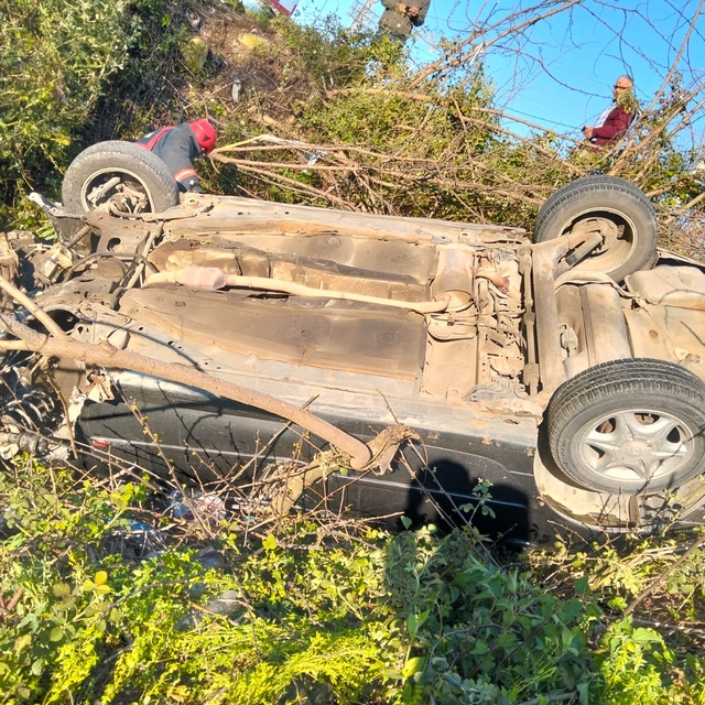 Ordu'da otomobil, şarampole devrildi; sürücü yaralı