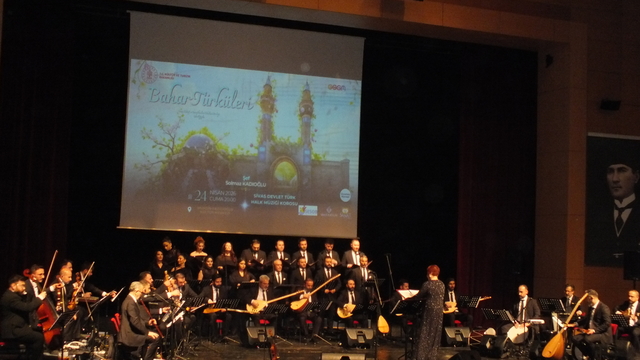 Sivas'ta THM Korosu konser düzenledi