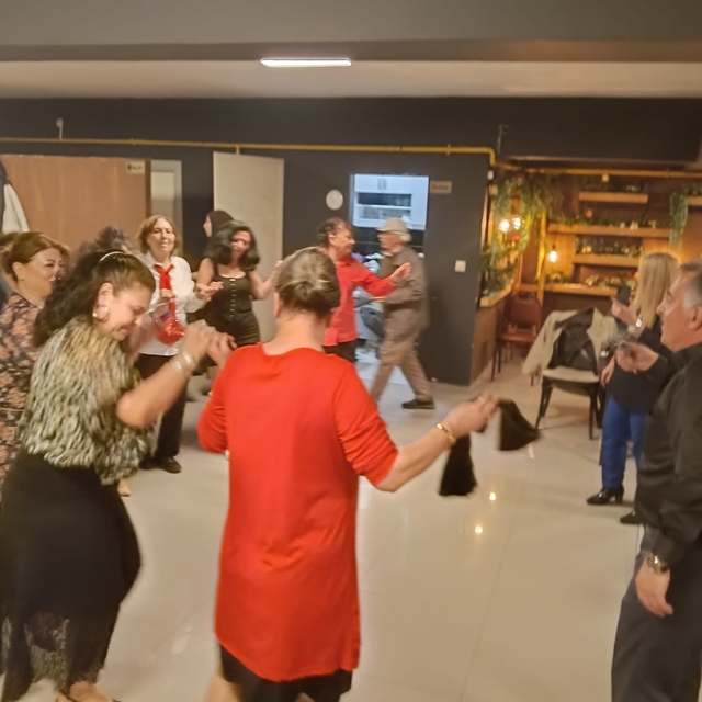 Eskişehir'de kadın zeybeklerin 'Meşk Gecesi' güzel geçti