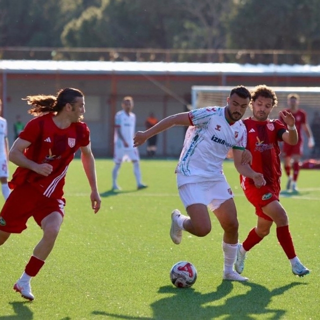 Karşıyaka, Ayvalık deplasmanından beraberlikle döndü