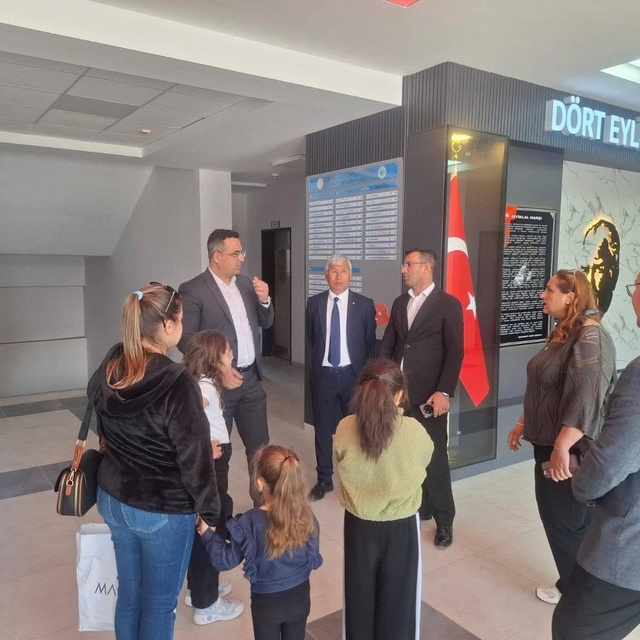 Sarıgöl'de Kaymakam Dalak öğrencilerle bir araya geldi