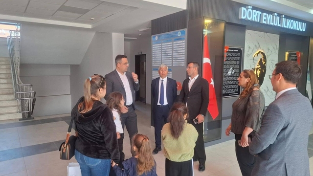 Sarıgöl'de Kaymakam Dalak öğrencilerle bir araya geldi