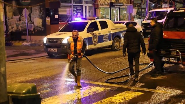 Belediye ekiplerinin bahar temizliği sürüyor