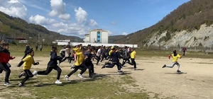 Sinop'ta çocuklar eğlenerek sağlıklı yaşamı öğreniyor