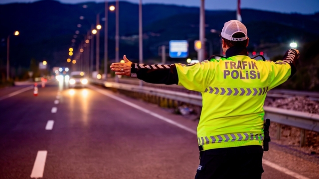 Bilecik'te huzur operasyonu: 8 gözaltı