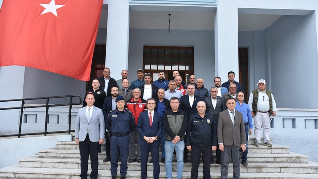 Salihli'de gönüllülere orman yangını eğitimi