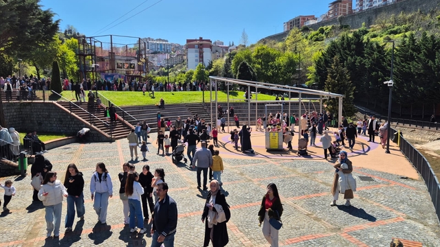 Trabzon'da çocuklar Macera Parkı'nda yoğunluk oluşturdu