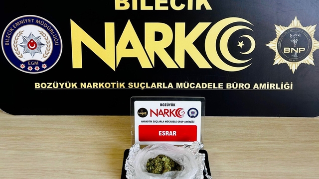 Bilecik'te üzerinde uyuşturucu bulunan zanlı yakalandı