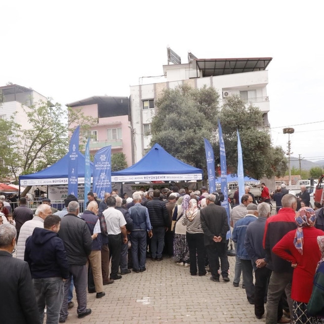 Ata tohumları Karpuzlu ve Didim'de vatandaşlara dağıtıldı