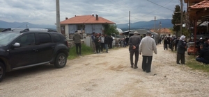 Gelin ve damat evde ölü bulundu, düğün evi cenaze evi oldu
Düğüne gelecek o...