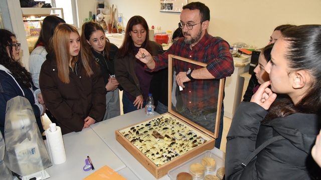 Üniversite adayı öğrenciler Düzce Üniversitesi'ni inceledi