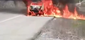 Kırklareli'nde seyir halindeyken yangın çıkan araç küle döndü