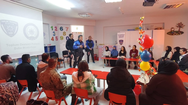 Erzincan'da velilere çocuk güvenliği eğitimi
