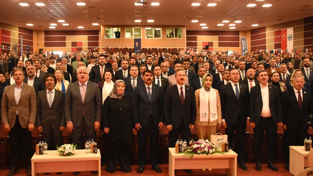 Anahtar Parti Genel Başkanı Ağıralioğlu, Karaman'da partililerle buluştu