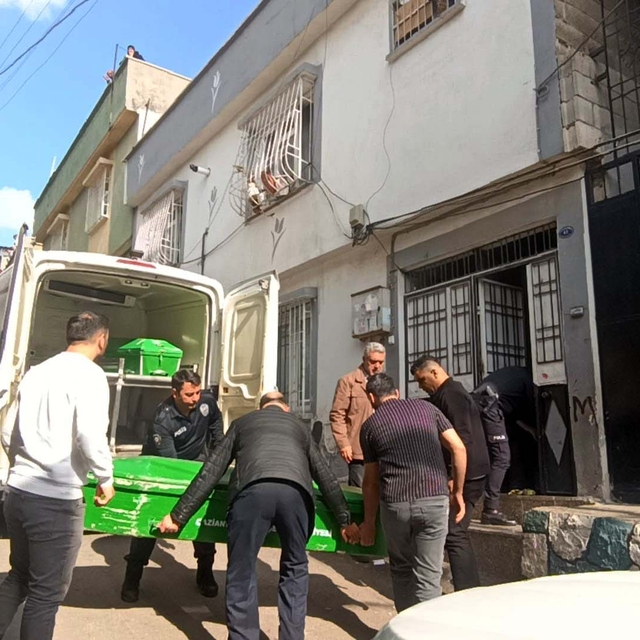 Gaziantep'te şiddet ve taciz iddiasıyla babasını öldüren çocuk tutuklandı