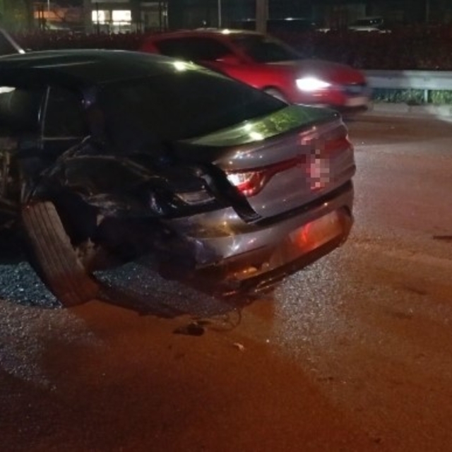 Osmangazi'de trafik kazası: Otomobil takla attı, 1 yaralı