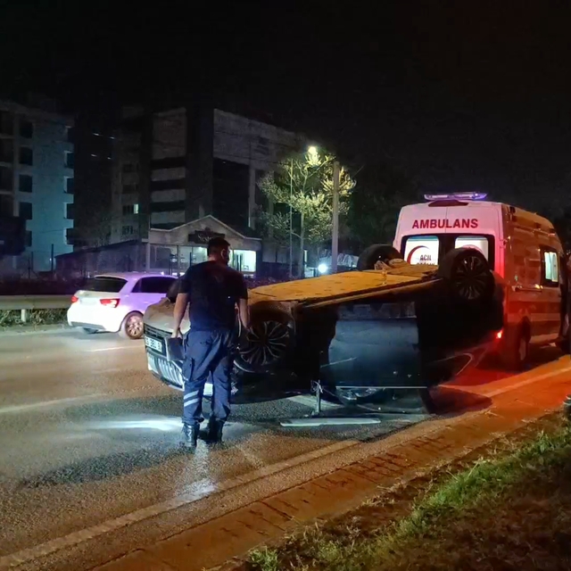 Bursa'da iki otomobil çarpıştı: 1 yaralı