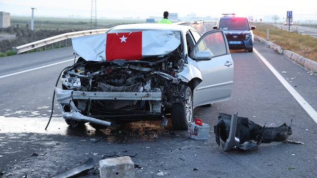 Hacca gitmek için çıktığı yolda geçirdiği kazada hayatını kaybetti
Tır kazasına yardım için duran araca arkadan çarpan otomobilde bulunan ve hacca gitmek için yola çıkan adam hastanede hayatını kaybetti