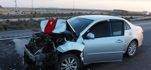 Kazayı görüp yardım etmek için duranların otomobiline başka araç çarptı: 1...