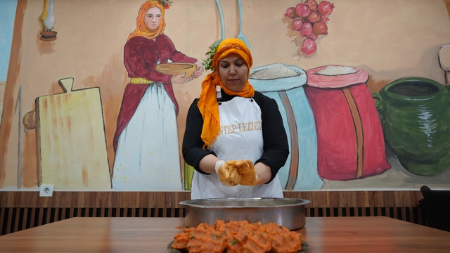 Eşine yardım için gitti kendi işinin patronu oldu