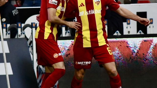 Benes 5. golünü attı