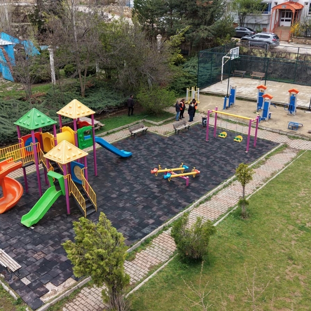 Tunceli'de spor alanları yenileniyor