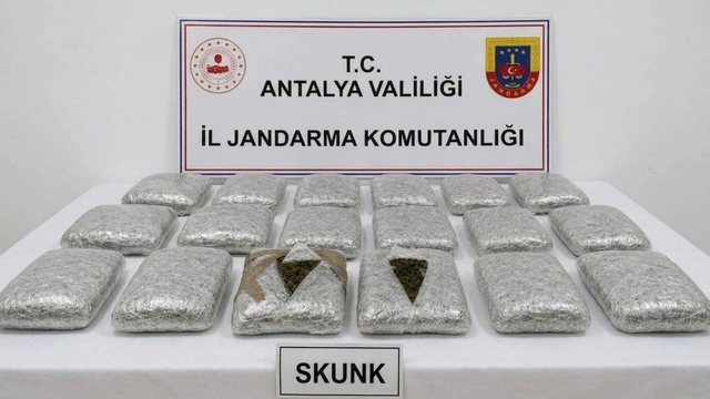 Antalya'da 30 kilogram uyuşturucu ele geçirildi