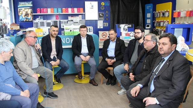 AK Parti Kula'da Mahalle Başkanları Toplantısı gerçekleştirildi