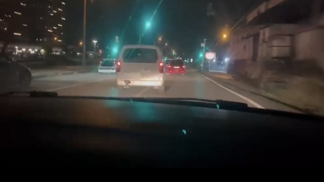 Kontakta anahtarı görüp gözlerine inanamadılar: Kargo aracını çaldılar
Kargo aracını çaldılar, 'dur' ikazına uymayıp kaçtılar