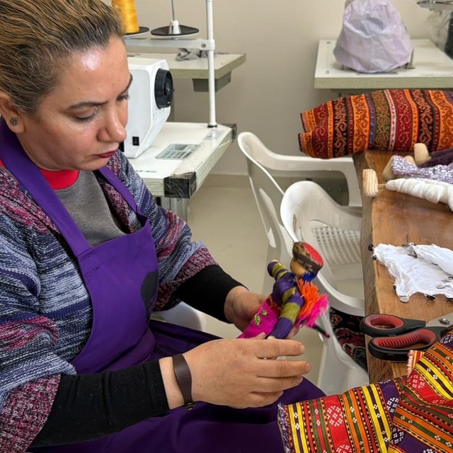 Depremde iş yerini kaybeden kadınlar yeniden üretime başladı
