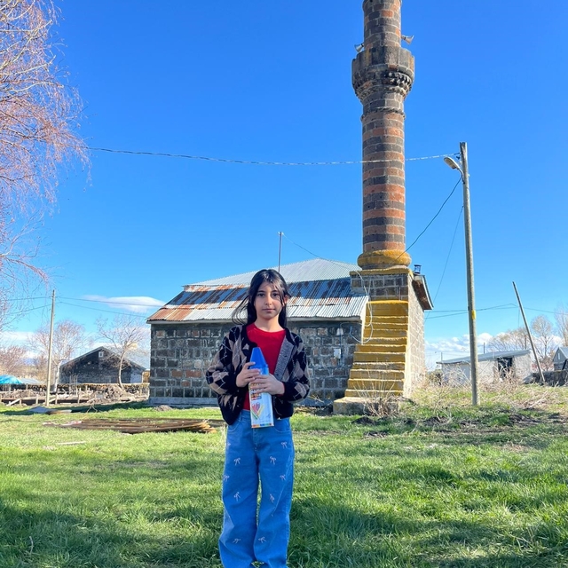 Akyaka'da örnek dayanışma: Minik Asya'dan büyük destek