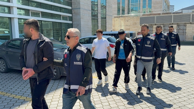 Bodrum katta dehşet: Konuşmak için çağırdıkları genci darp edip gasp ettiler